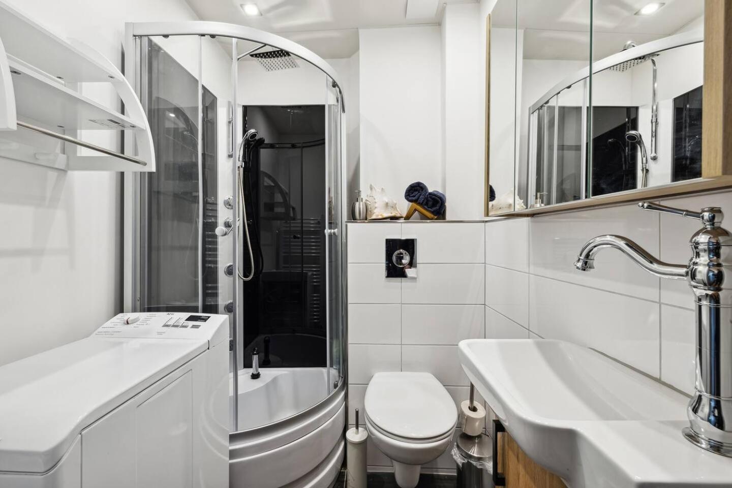 Kaiser-Wilhelms-Lodge With 90 Qm Wilhelmshaven Extérieur photo